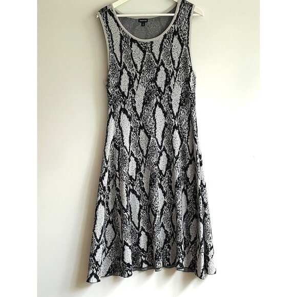 Torrid Black Snakeskin Print Goth Sweater-Knit Trapeze Dress Size 1 - Picture 3 of 9